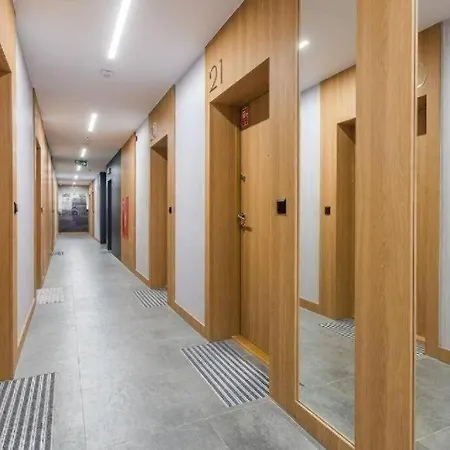 Urban Nest Group & Walowa Apartman Gdańsk