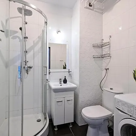 Urban Nest Group & Walowa Apartment