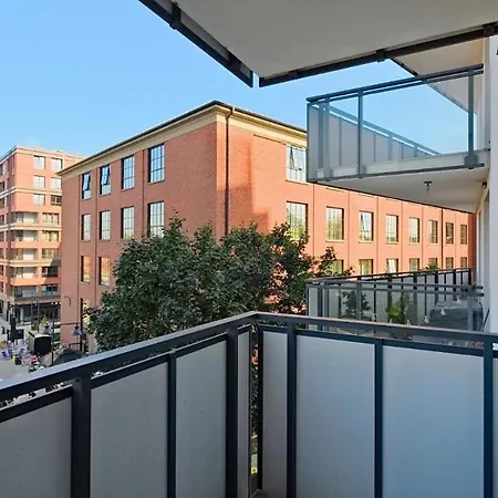 Urban Nest Group & Walowa Gdańsk