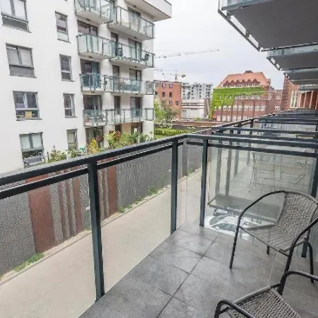 Urban Nest Group & Walowa Apartment *